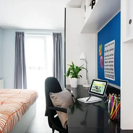 Modern Living Classic Ensuites In For Students Only *
