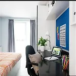 For Students Only Modern Living Ensuites In בריסטול